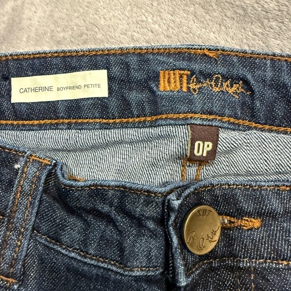 ~Kut from the Kloth Catherine Boyfriend Jeans - Picture 6 of 10